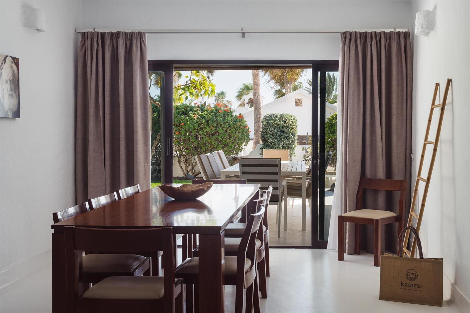 Kamezi Boutique Hotel Villas Playa Blanca  Rum bild